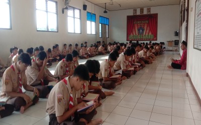 Pembacaan Surat Al Kahfi Setiap Hari Jum'at